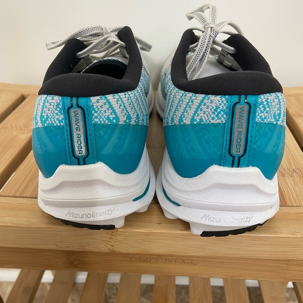 Mizuno Wave Rider Waveknit Women's 10 White and Teal Athletic Running Shoes - Picture 4 of 10